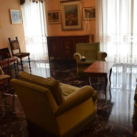 Ferienwohnung Eleganza Vicino Al Centro Di Torino Exterior foto