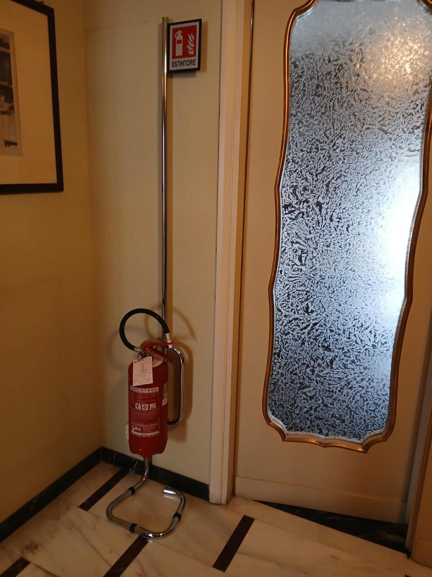 Eleganza Vicino Al Centro Di Apartamento